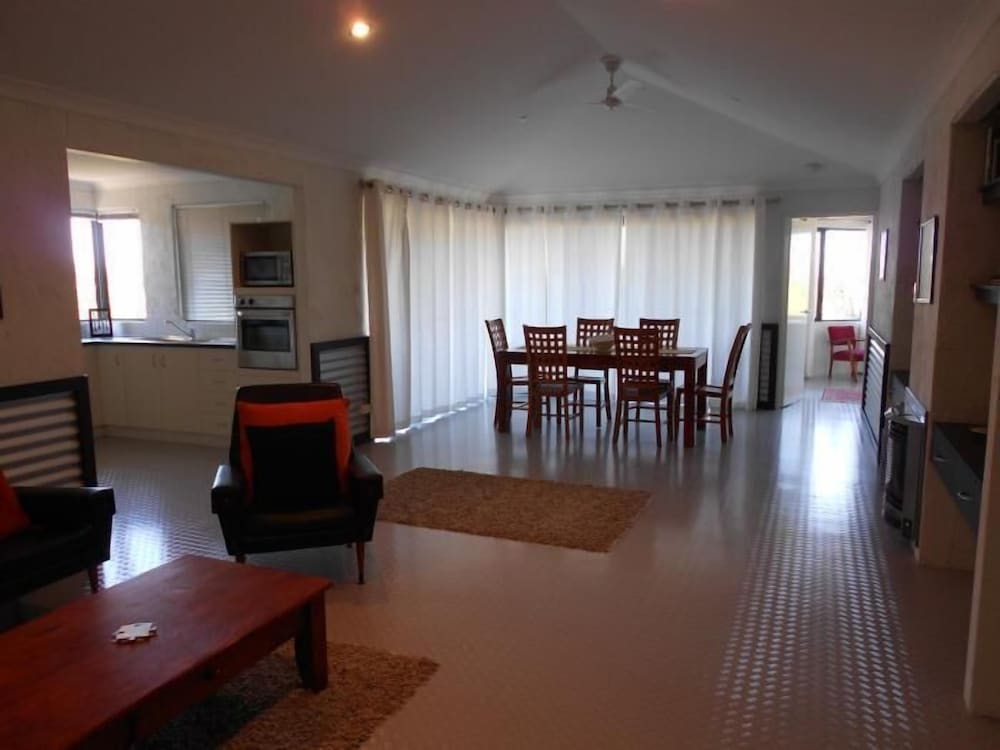 Standard Suite, 2 Bedrooms, Non Smoking, Kitchen (Oceanview Spa) photo 3