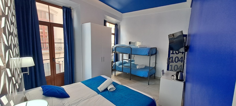 Habitación Cuádruple Familiar, Con Baño Privado