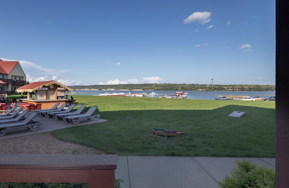 Standard Room, 2 Queen Beds, River View (Riverside Two Queen with deck) - Photo 4