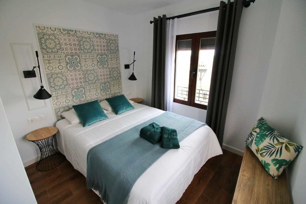 House, 4 Bedrooms