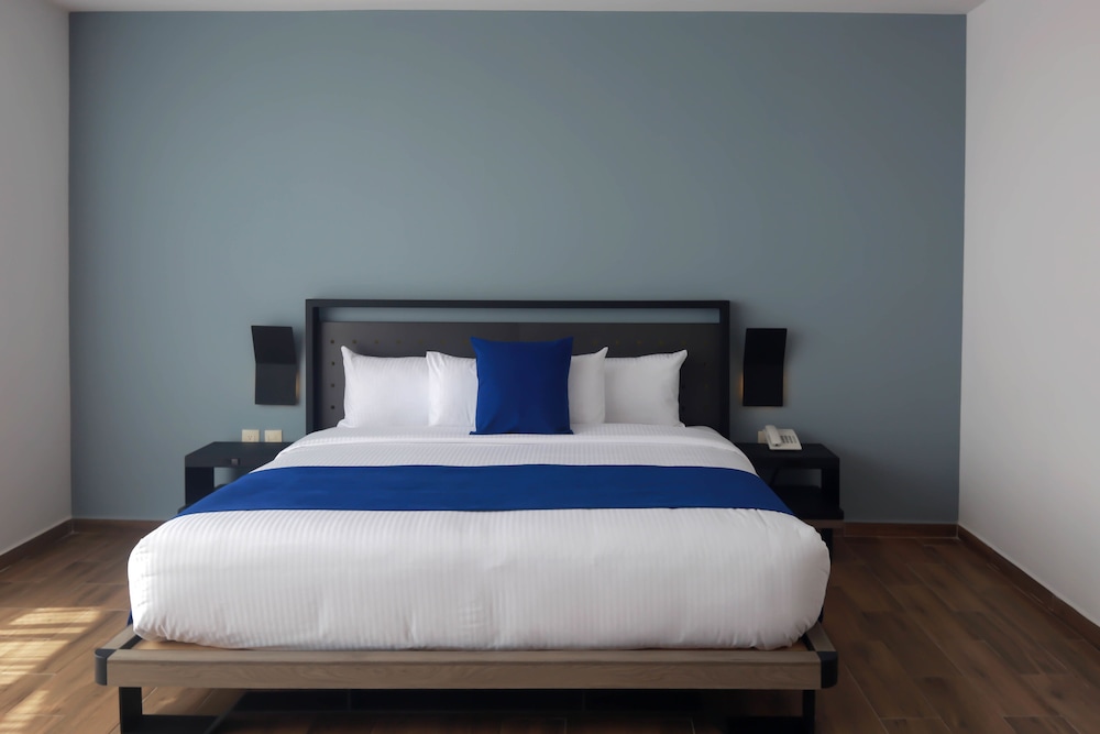 Junior Double Or Twin Room, 1 King Bed photo 3