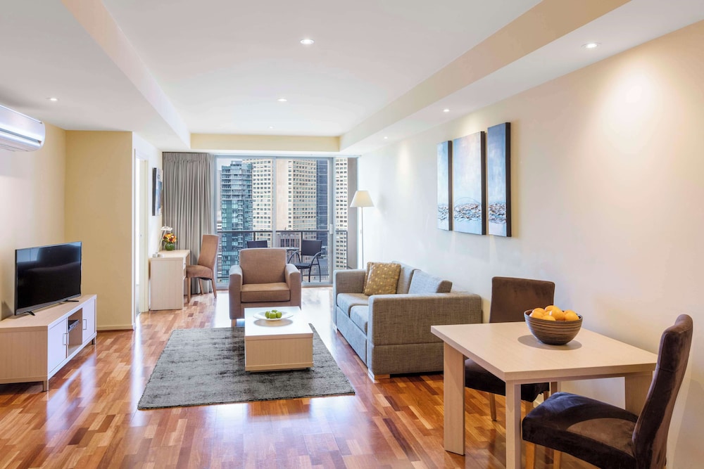 Two Bedroom Apartment  (No Housekeeping) - Photo 3