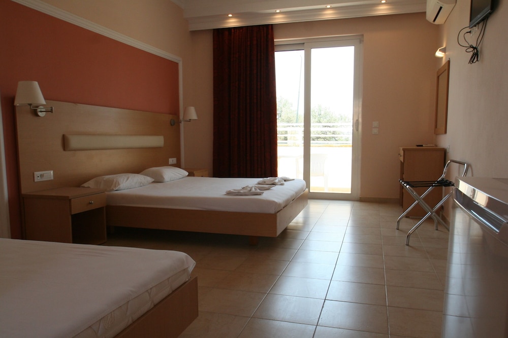 Basic Quadruple Room