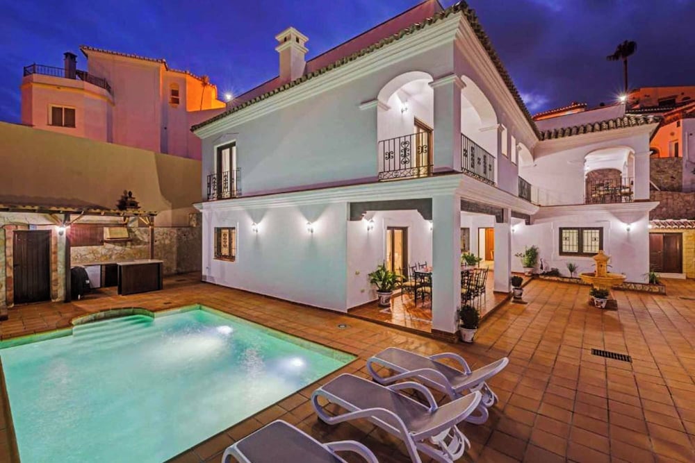 Villa (4 Habitaciones)