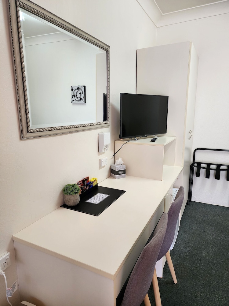 Standard Double or Twin Room photo 2
