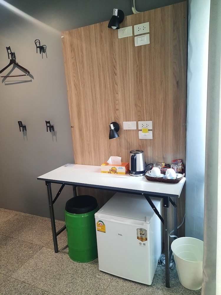Private Double Room with Shared Bathroom photo 2