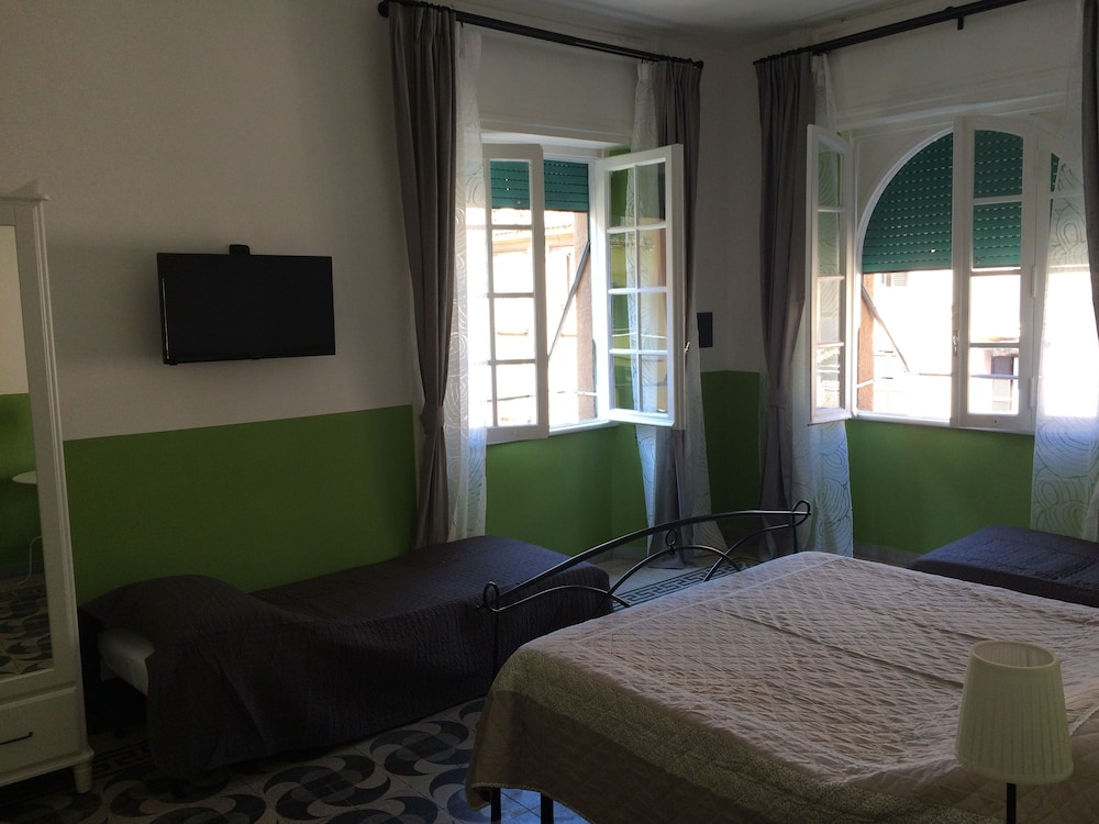 Comfort Quadruple Room photo 3