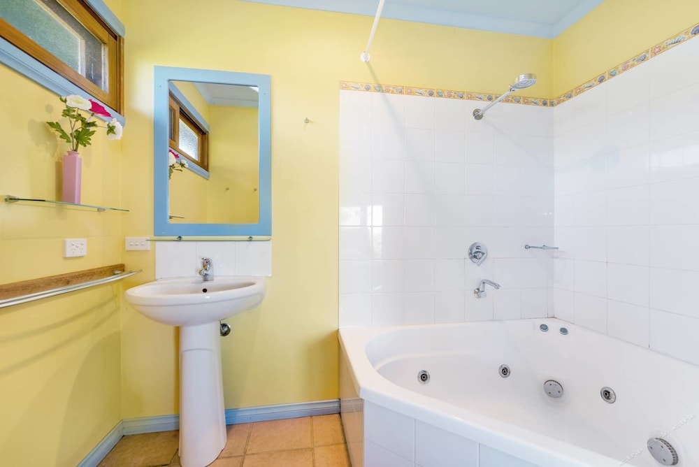Triple Room with Spa photo 2