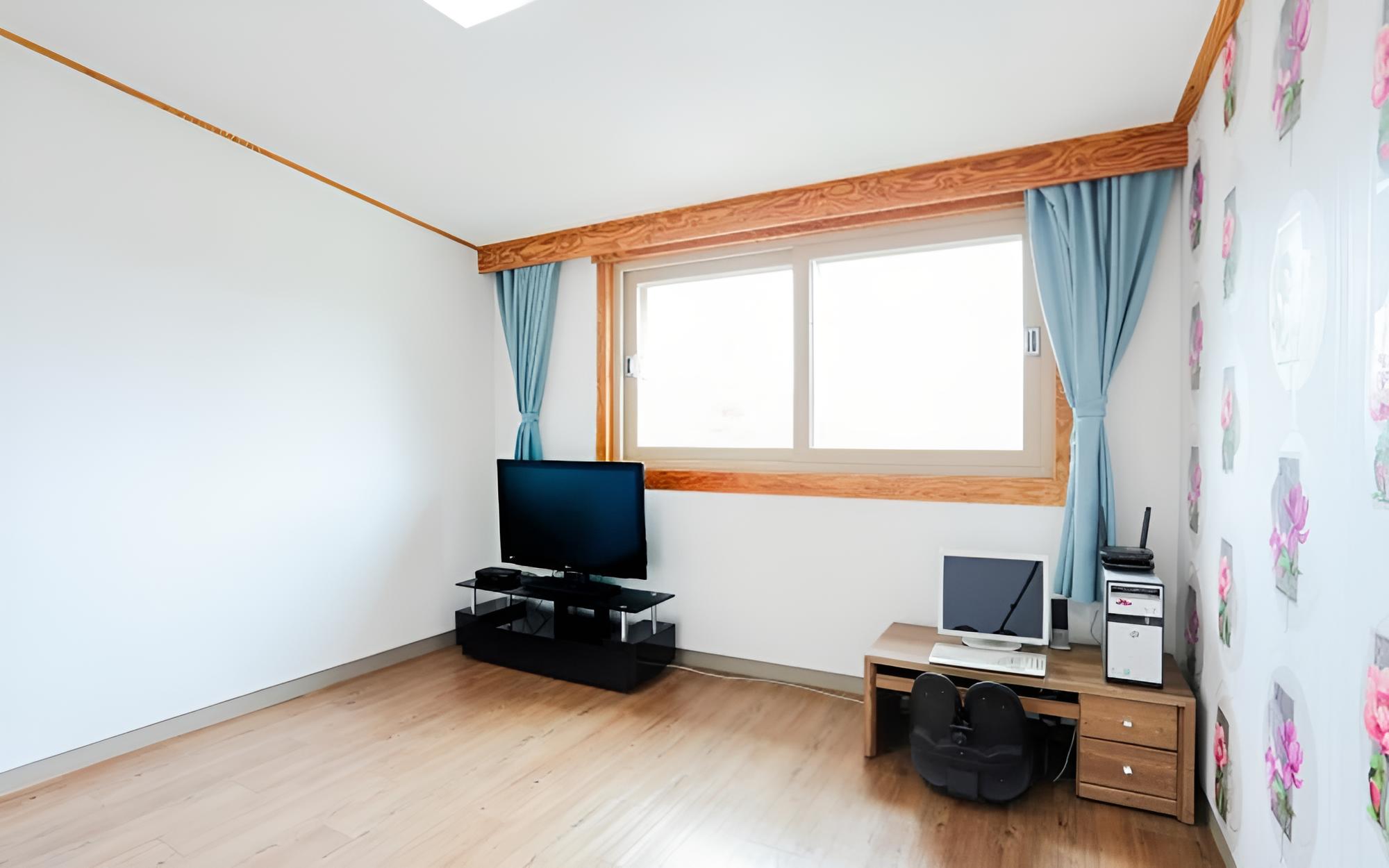 Room (Main Building (Unshared House)) photo 3
