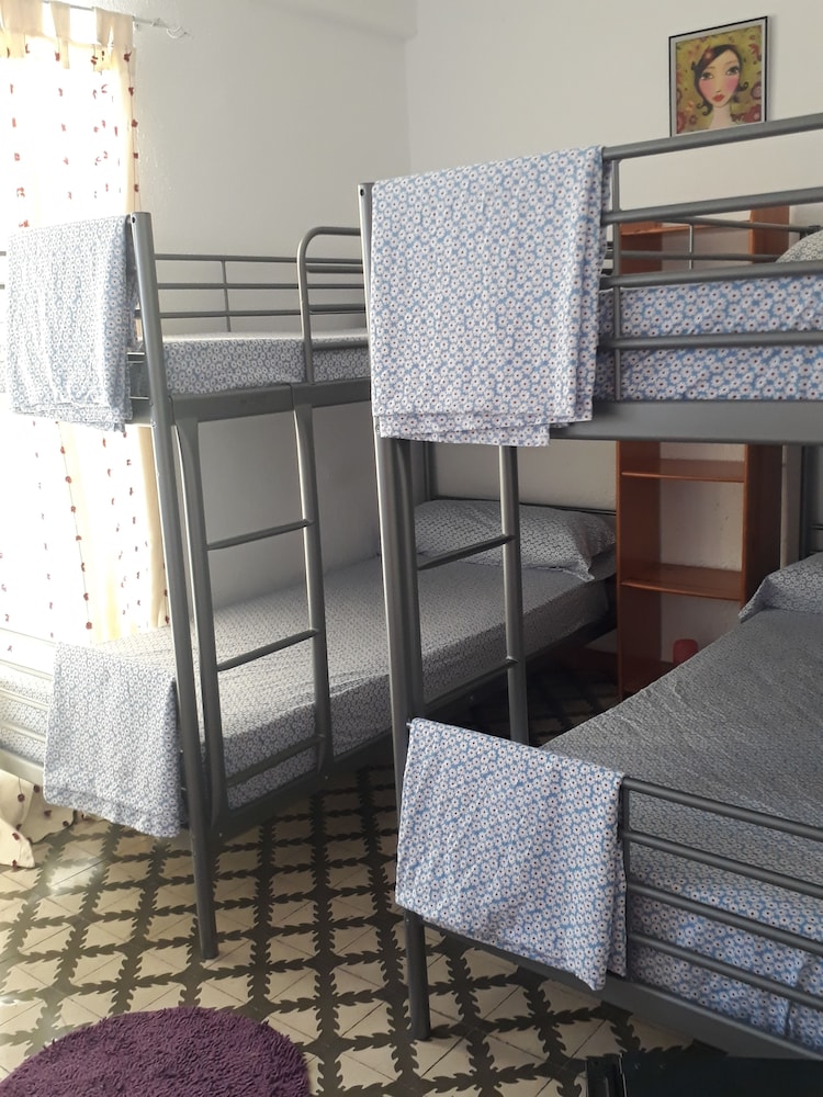 Family Room, Shared Bathroom (Terrase)