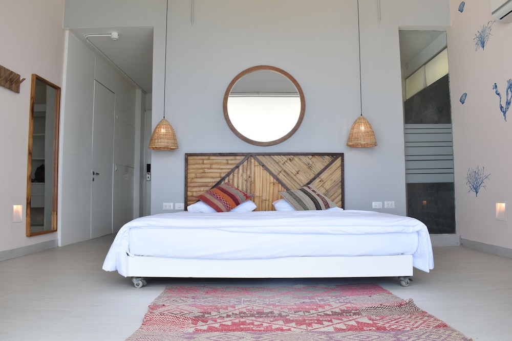 Suite, Ocean View photo 2