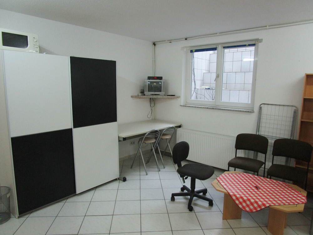 Deluxe Studio, Multiple Beds, Kitchen photo 1