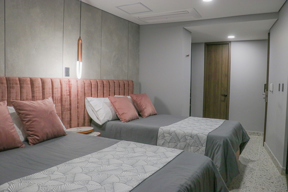 Standard Twin Room photo 1