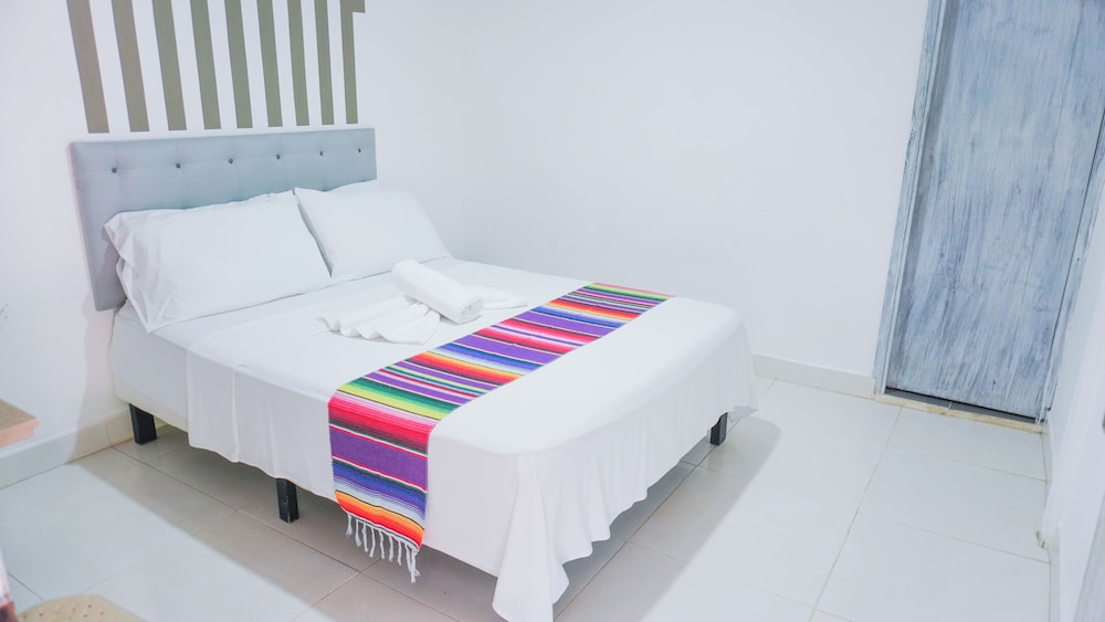 Basic Double Room - Photo 11