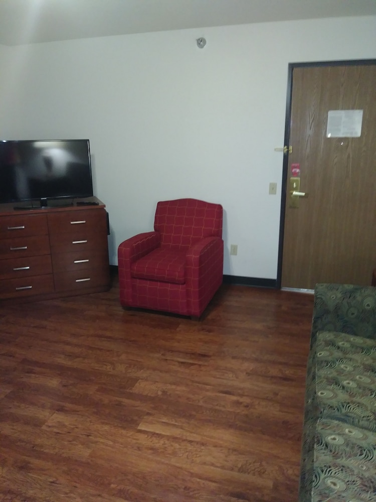 Room, 1 King Bed - Photo 16
