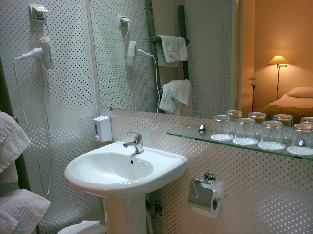 Triple Room - Photo 5
