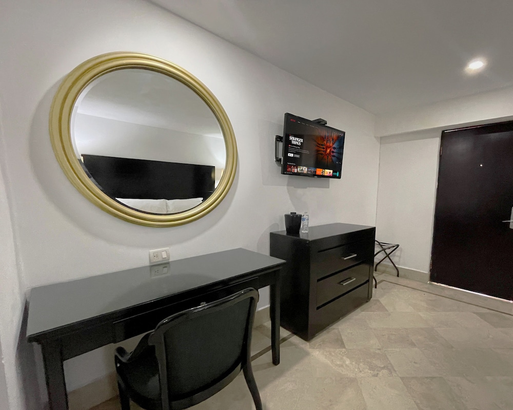 Standard Deluxe Room photo 3