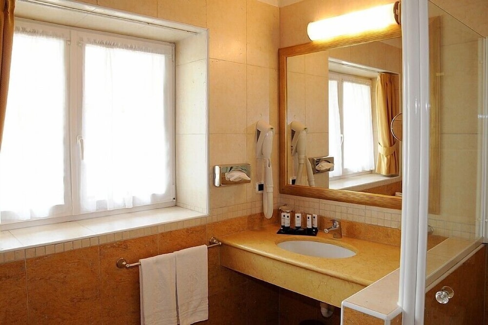 Double or Twin Room photo 3