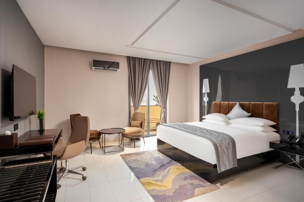Grand Suite, Balcony, Lagoon View