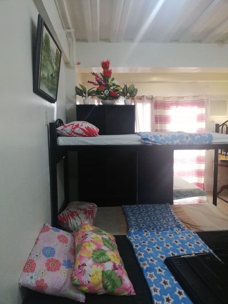 Family Apartment photo 2