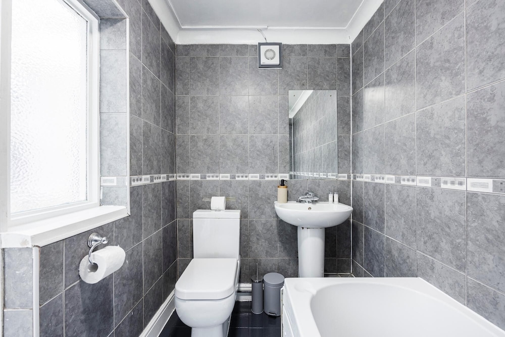 East Croydon Home - Contractors, 사진 16