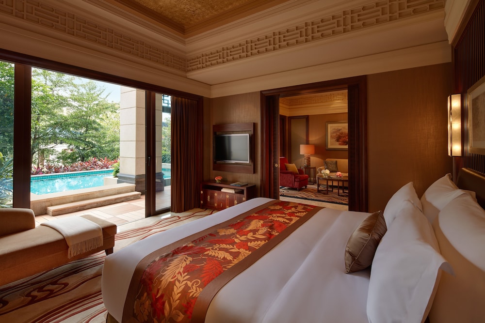 Suite C (King)