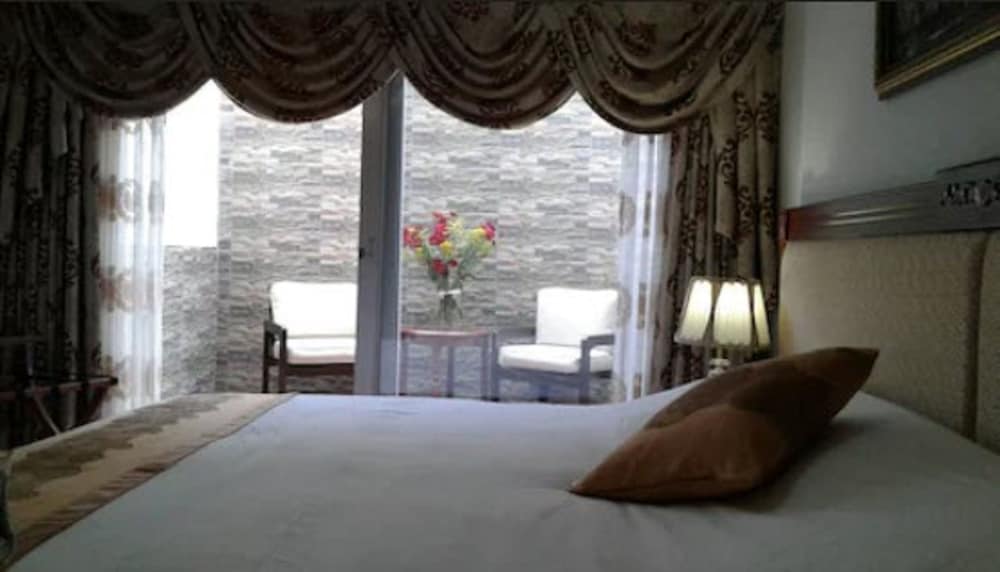 Executive Apartment, 1 King Bed, Terrace, Executive Level