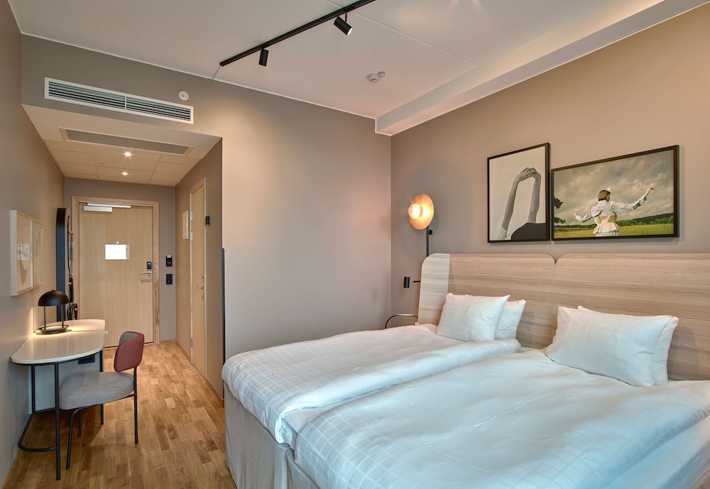 Standard Double Room - Photo 5