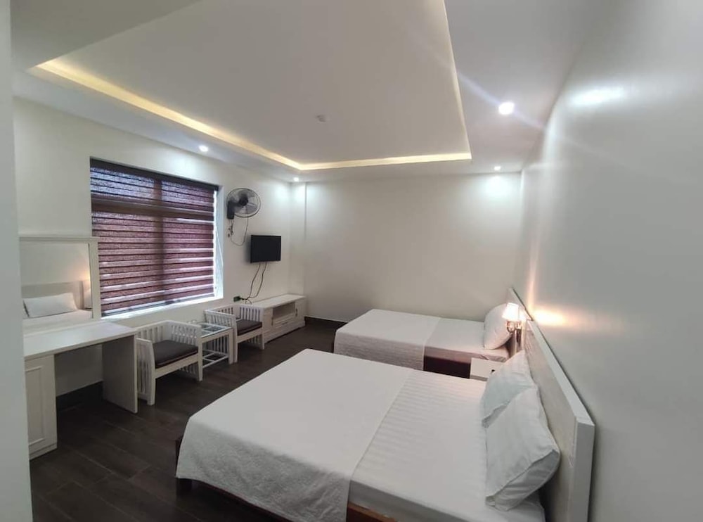 Family Room, City View