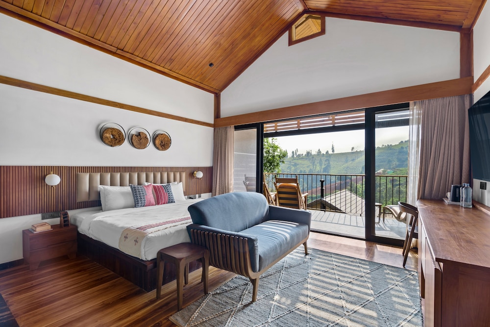 Deluxe Garden Jacuzzi Chalet photo 1
