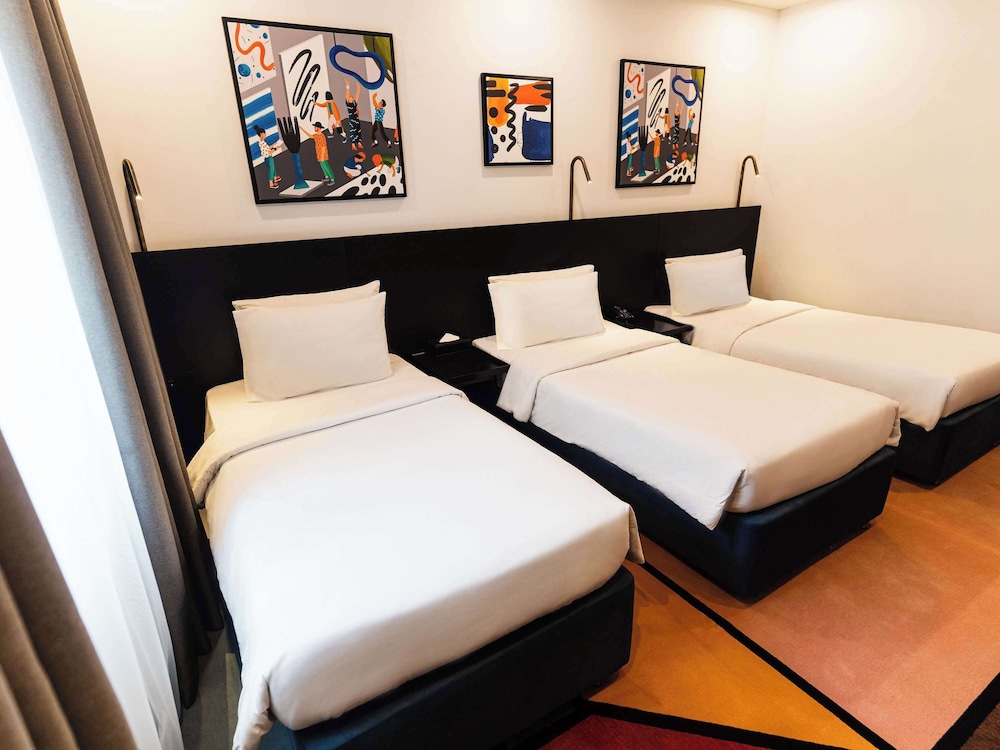 Deluxe Room, 3 Twin Beds