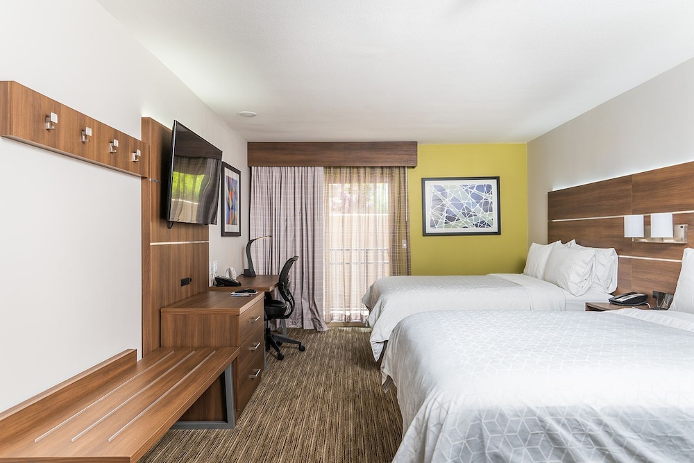 Room, 1 Bedroom, Accessible (Accessible Tub) photo 2