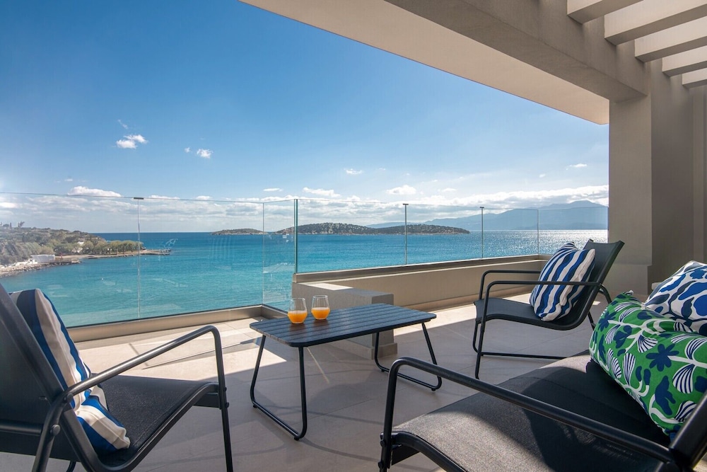 Classic Apartment, Balcony, Sea View