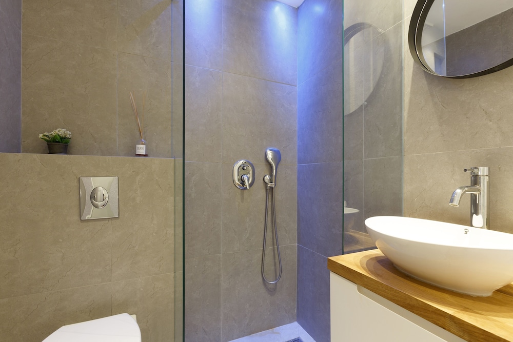 Standard Room - Photo 12