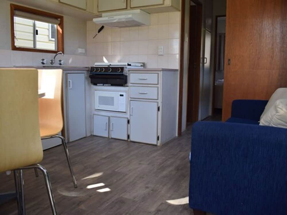 Budget Cabin (no Ensuite) photo 3