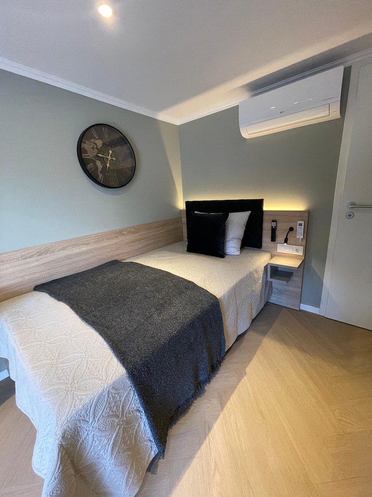 Comfort Studio, Microwave