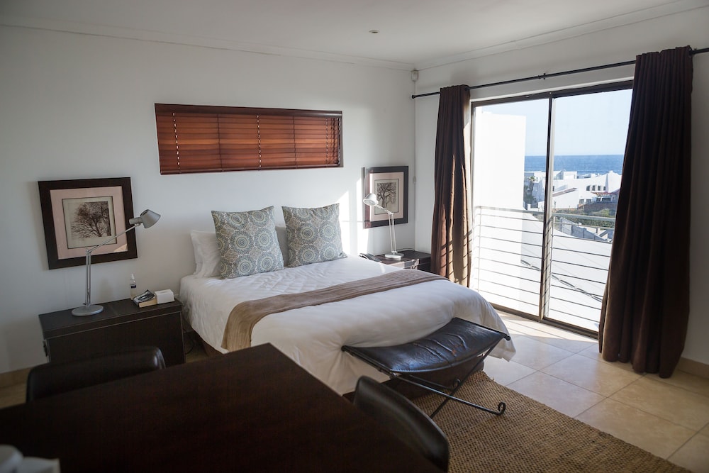 Superior Sea View Unit Room 11