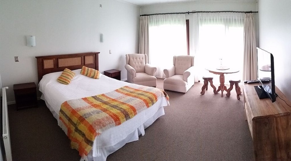 Standard Double Room, 1 Double Bed, Pool Access, Park View photo 1