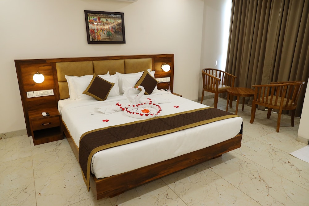 Deluxe Room - Photo 3