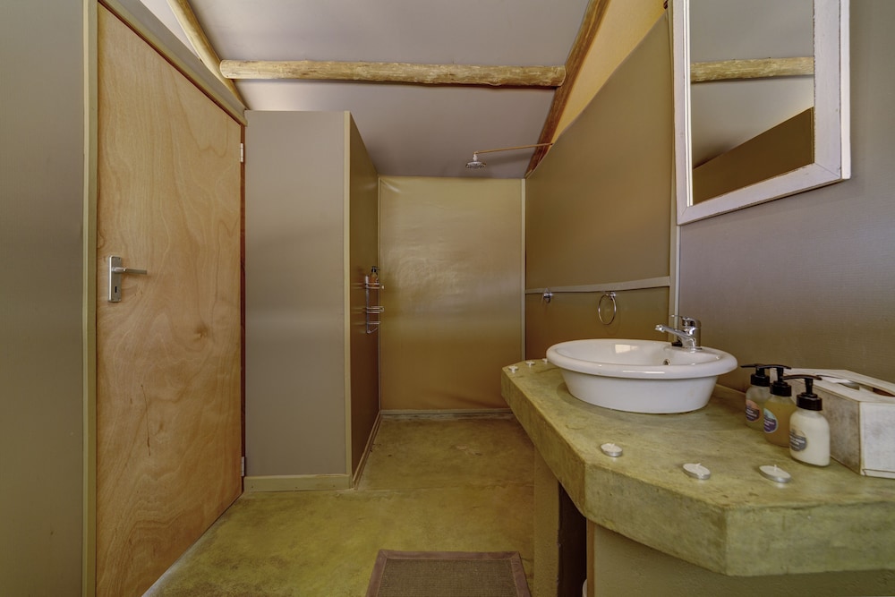 Luxury Tent, 1 Bedroom, Terrace, Mountain View photo 2