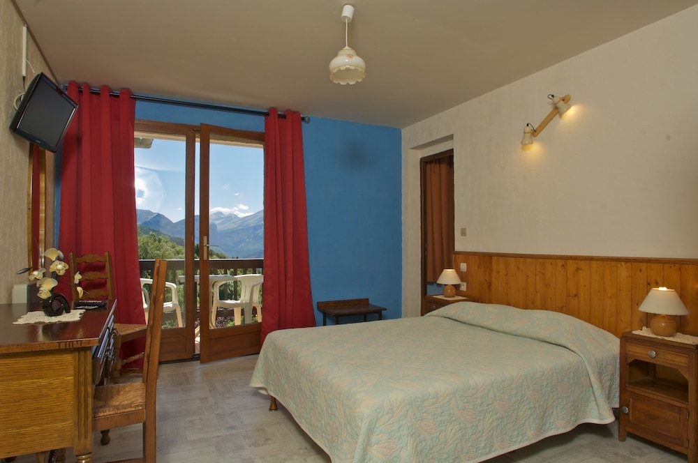 Comfort Single Room, 1 Double Bed, Non Smoking, Mountain View photo 1