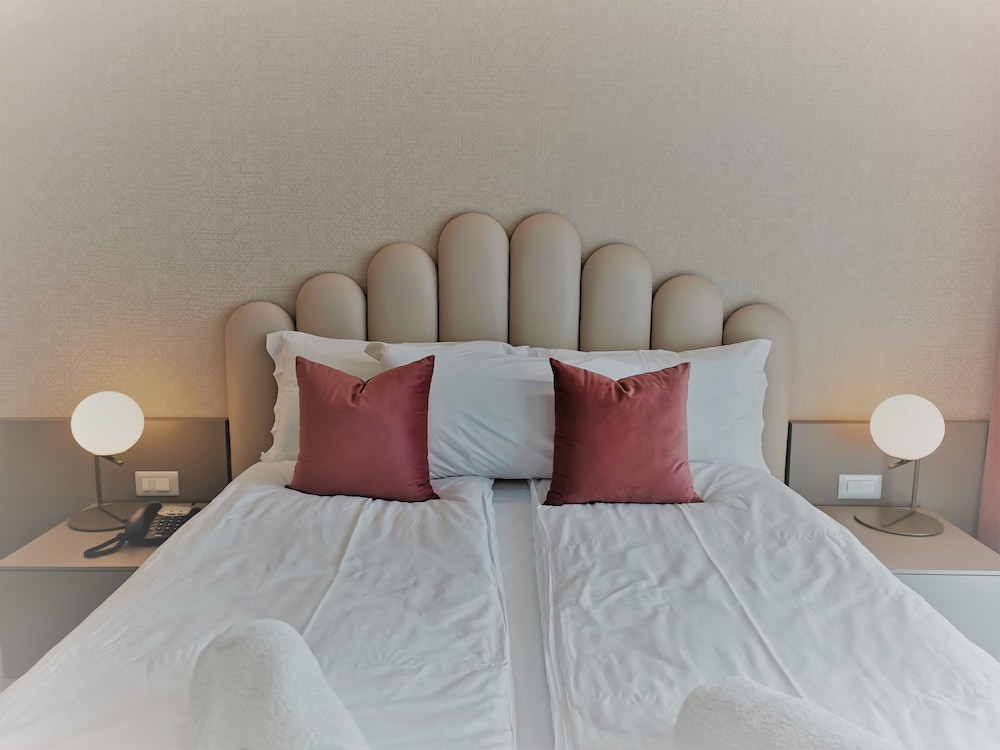 Deluxe Suite photo 1
