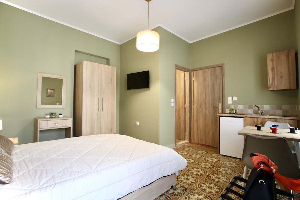 Standard Double or Twin Room photo 3