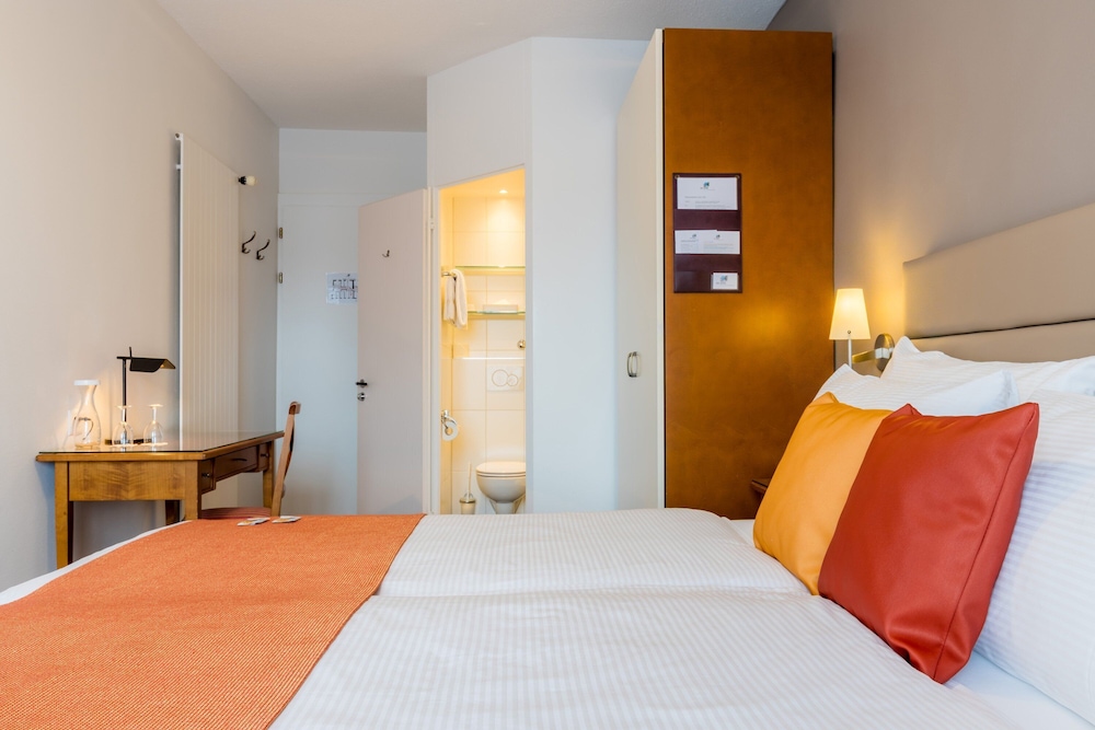 Double Room, Balcony, River View (12m²) photo 3