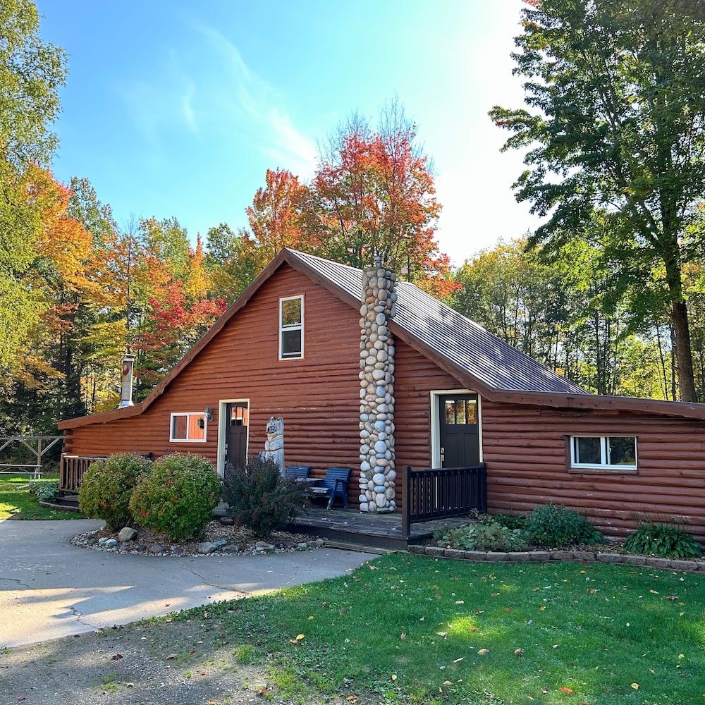 Superior Cabin photo 1