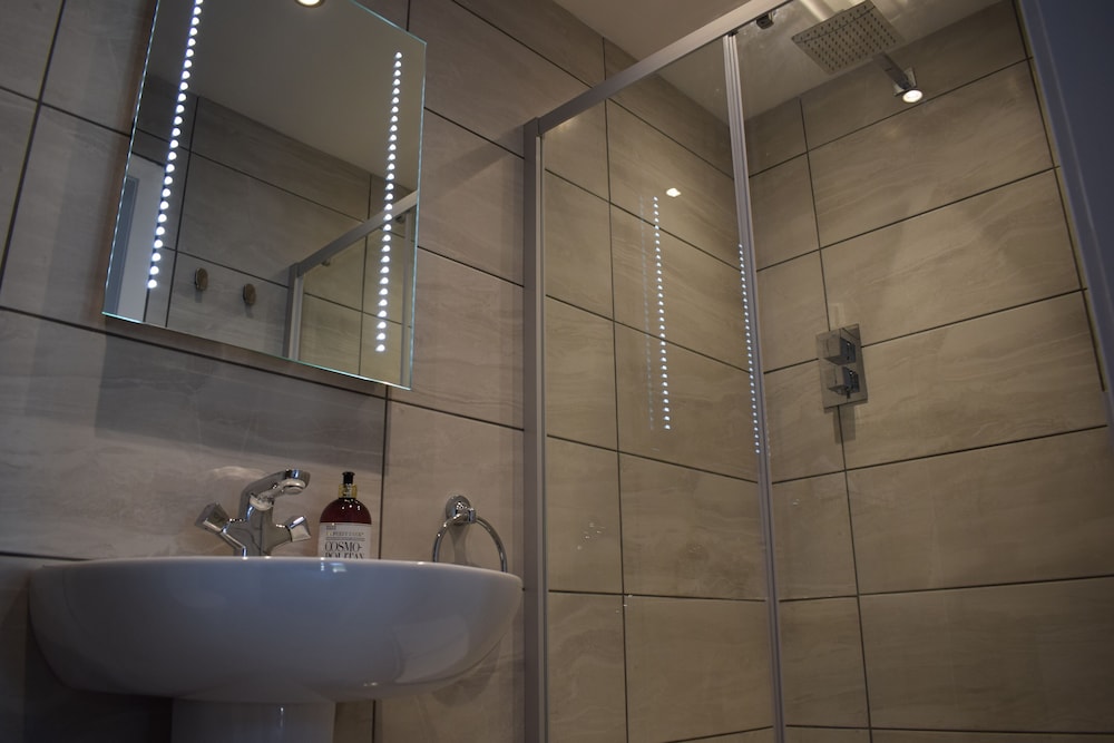 Standard Double Room, Ensuite (Beech) photo 2