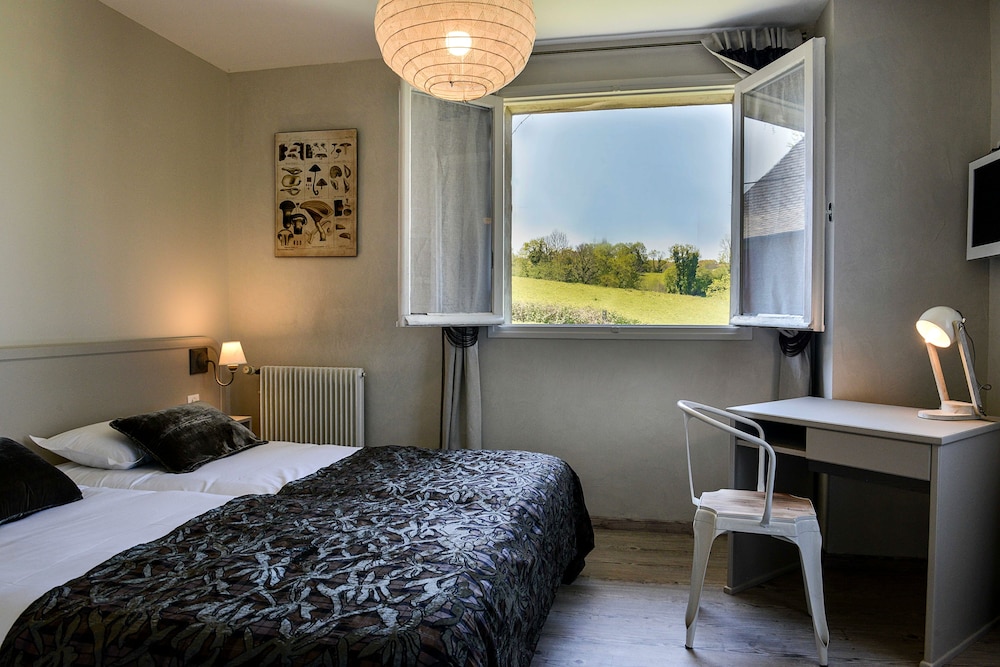 Standard Twin Room photo 2