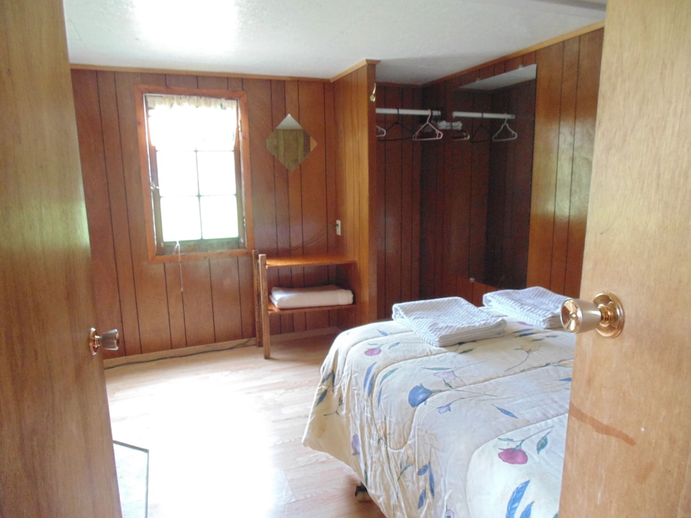 Cottage 4, 1 Bedroom photo 1