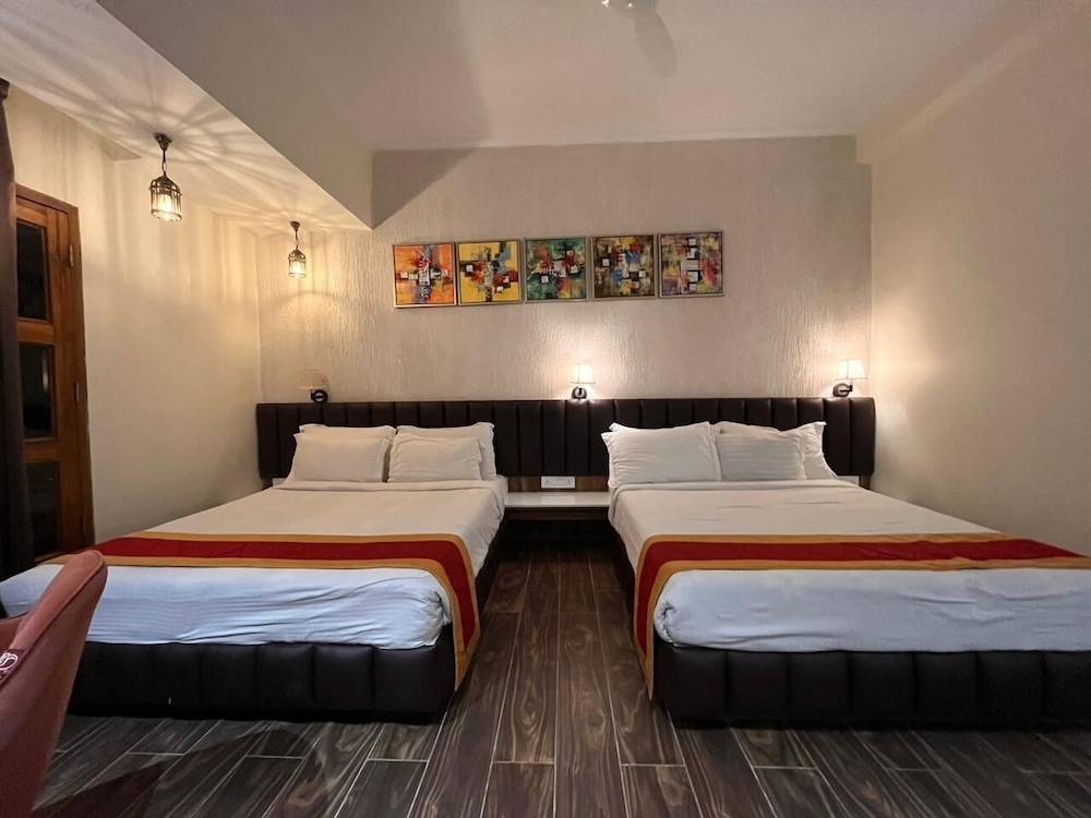 Premium Double or Twin Room photo 2