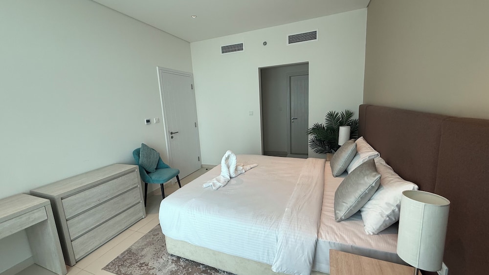 Superior Apartment, Beach View photo 1